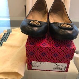 Tory Burch Black leather flats Size 7